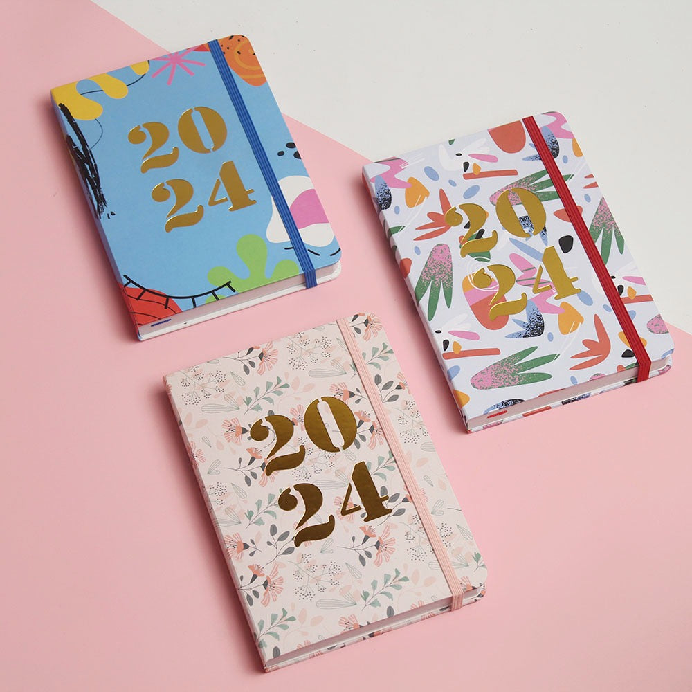 Weekly Planner 2024 by bukuqu
