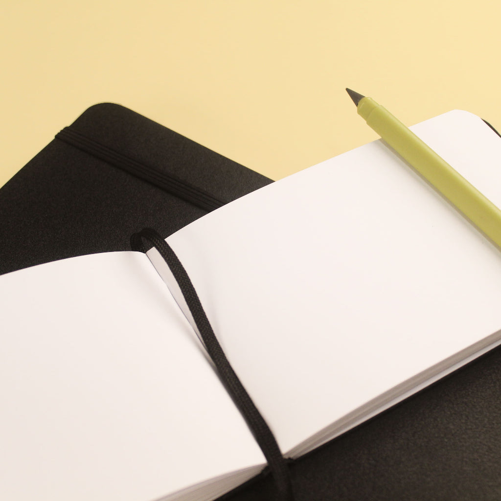 Sketchbook A6 200 gsm Landscape Hardcover by bukuqu