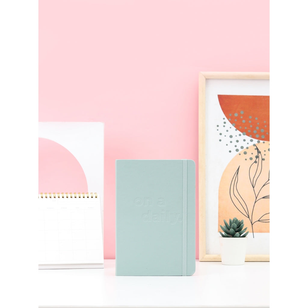 18 Month Planner #OnaDaily - Planner 2025 by bukuqu