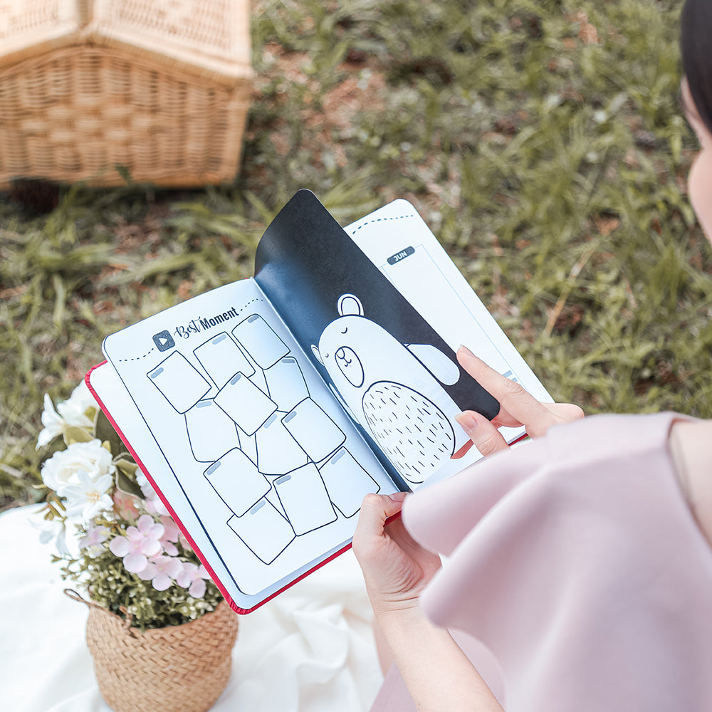 Basic Notebook - Journal Dot Grid by bukuqu
