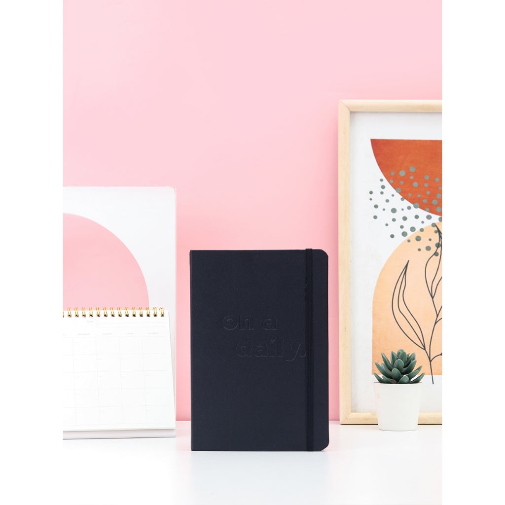 18 Month Planner #OnaDaily - Planner 2025 by bukuqu