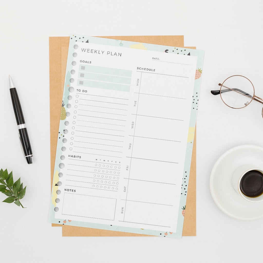 Loose Leaf A5 Weekly Planner 2022 by bukuqu