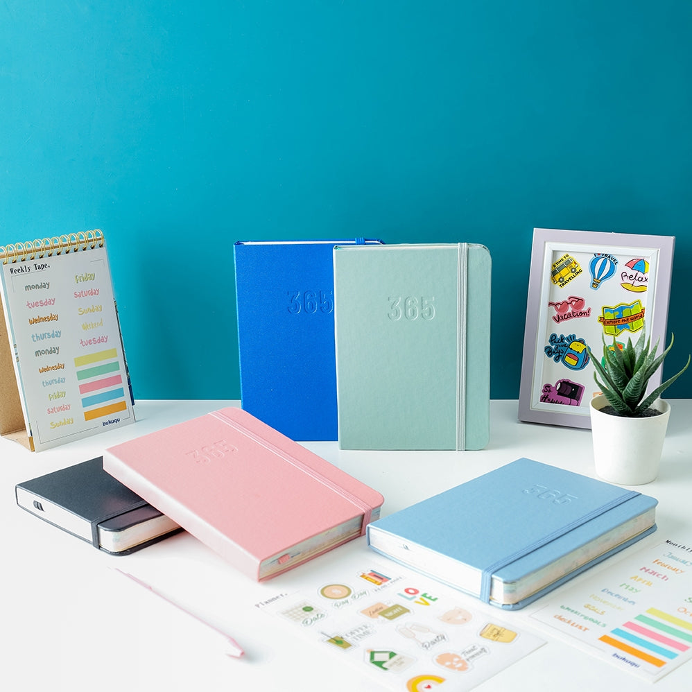 Notebook 365 Undated Planner B6 by bukuqu