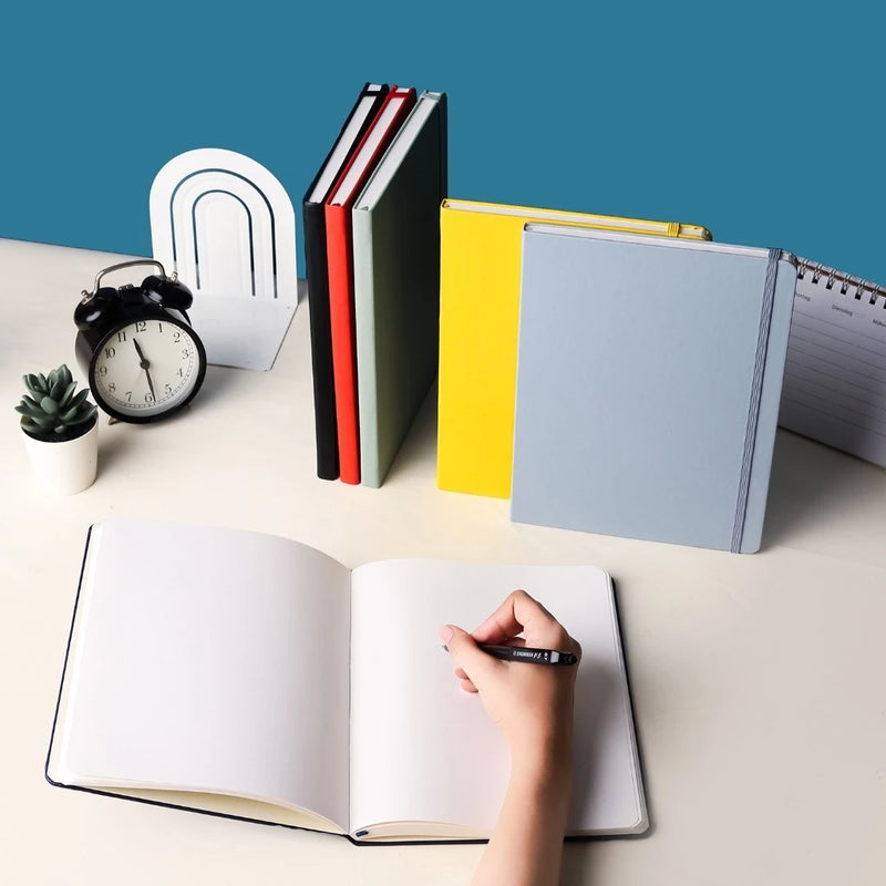 Classic Notebook B5 (19x25 cm) by bukuqu